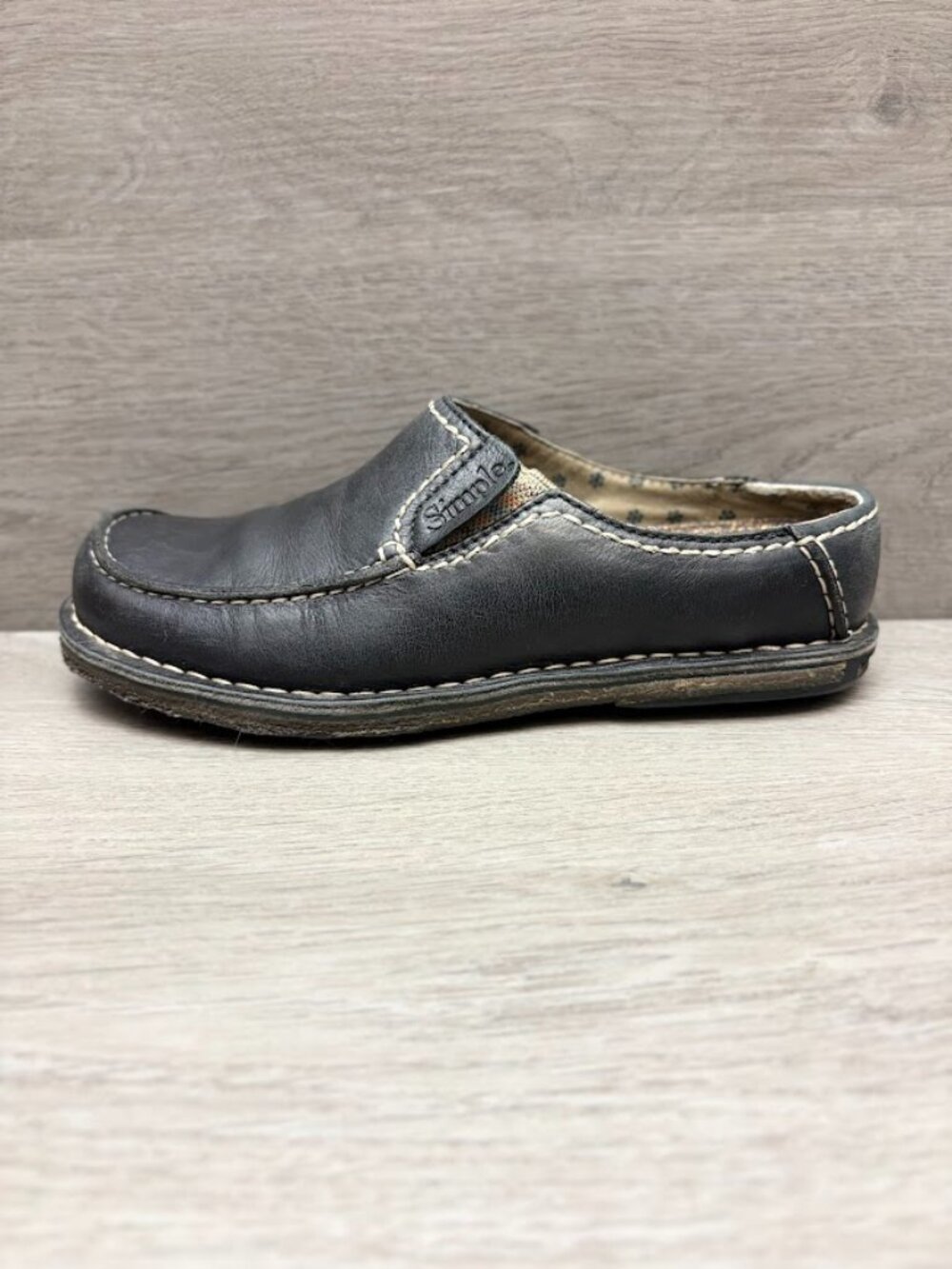 Simple Brand Y2K Slip-On Black Leather Clog Mule Size 7.5